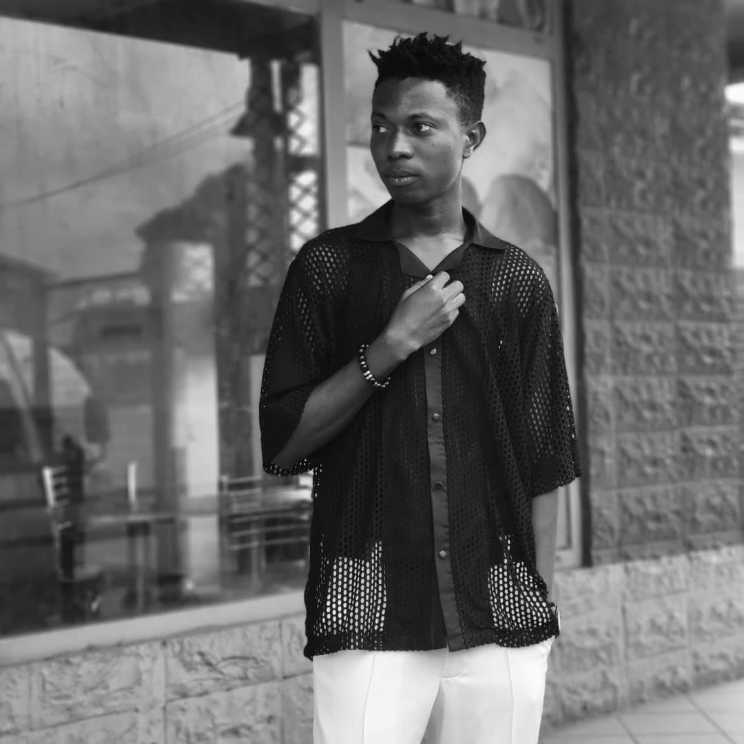 Emmanuel "Emax" Olumide π³π¬